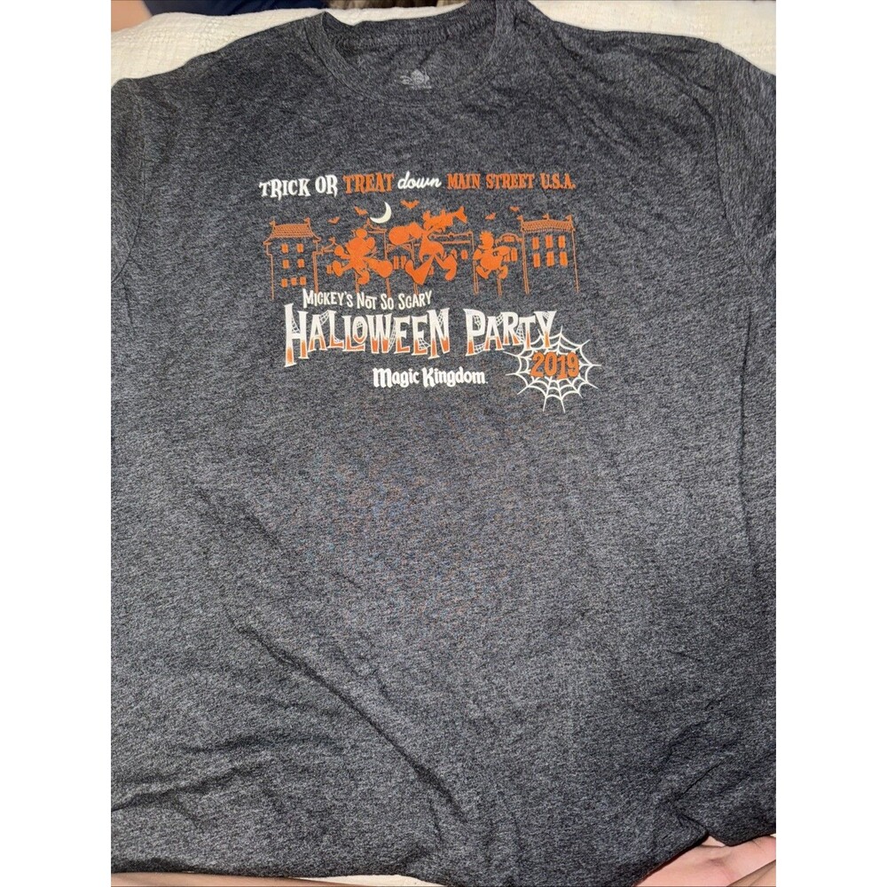 Mickeys Not So Scary Halloween Part 2019 T-shirt XL